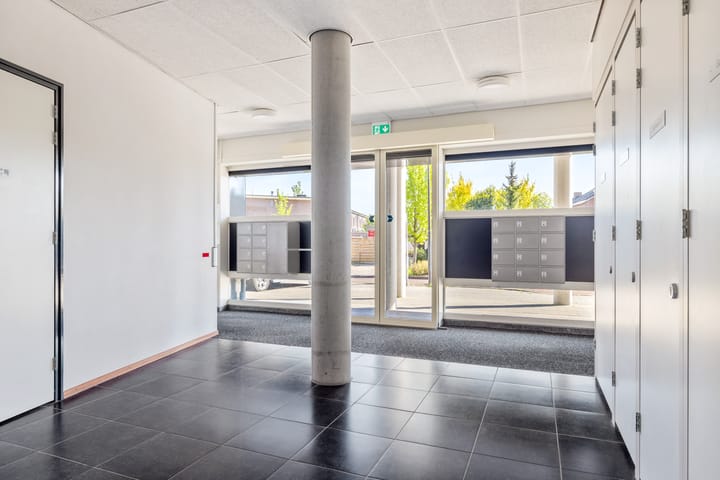 Foto 7 van Peter van Thaborplein 44