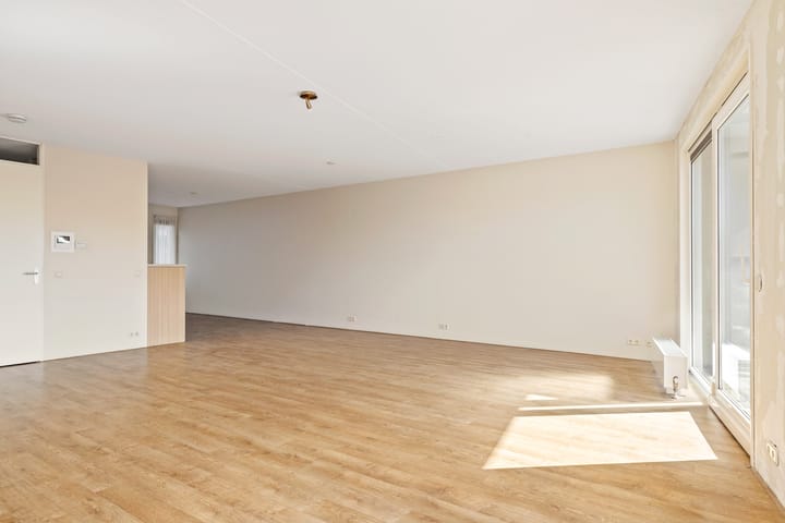 Foto 14 van Peter van Thaborplein 44