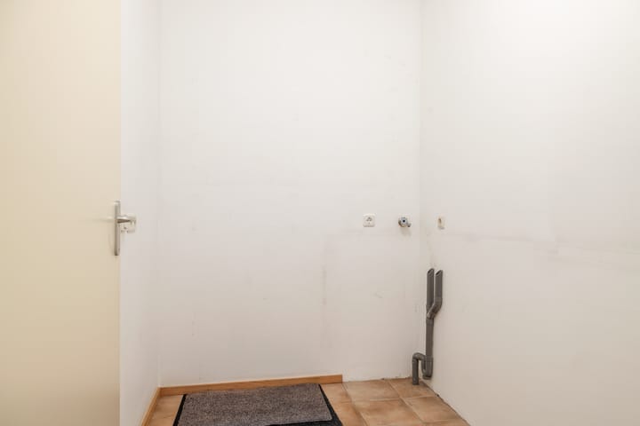 Foto 24 van Peter van Thaborplein 44