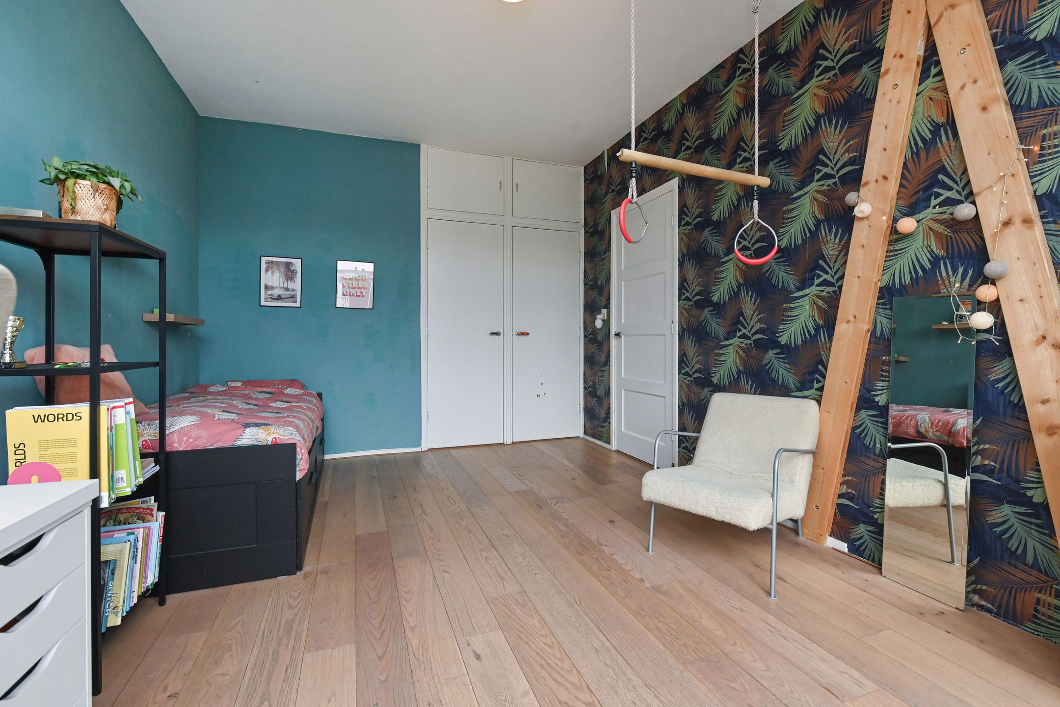 Photo 30 of Laan van Eik en Duinen 184