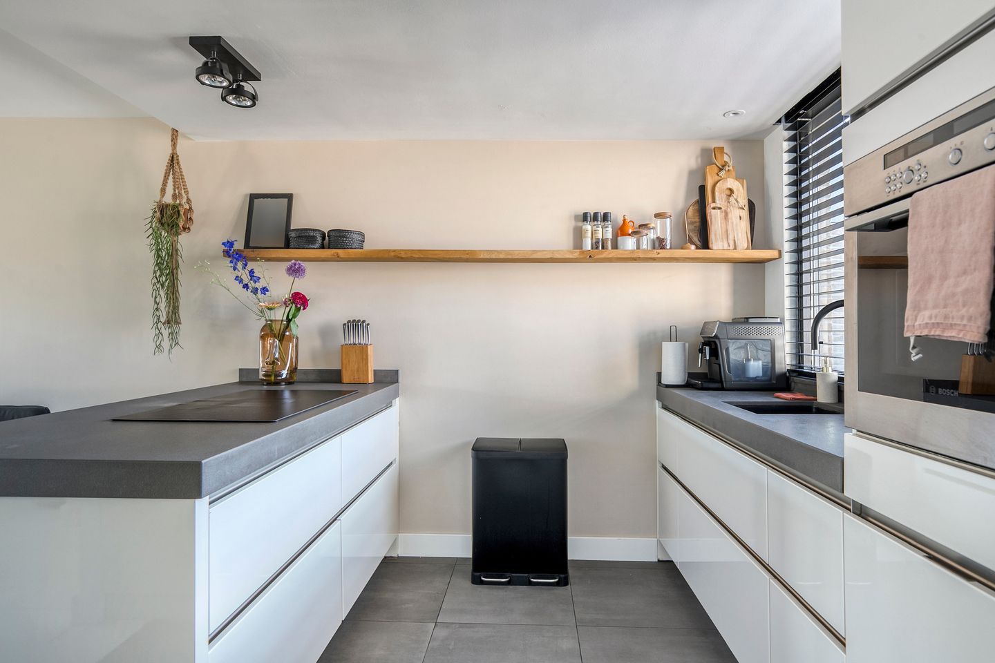 Foto 14 van Ina Dammanstraat 5