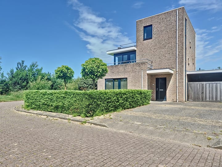 Photo 2 of Parmastraat 6