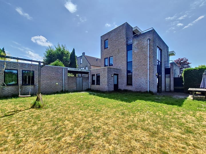 Photo 31 of Parmastraat 6