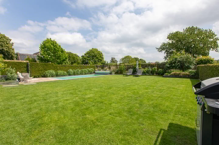 Foto 85 van Dorpskant 4