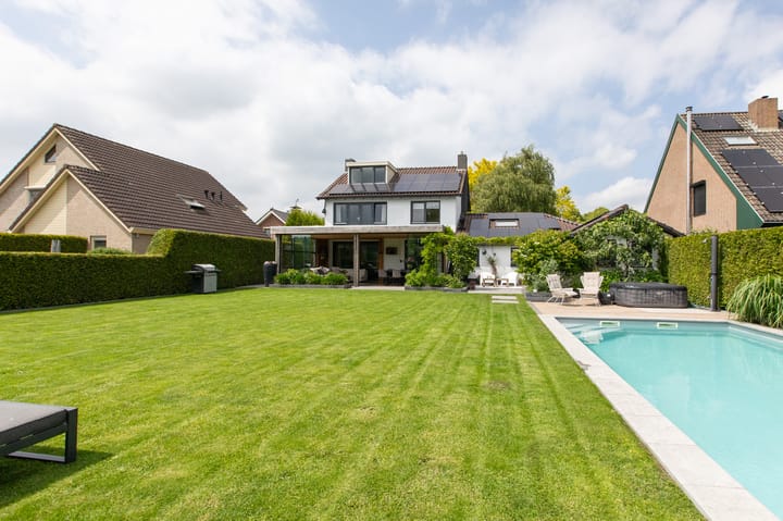 Foto 87 van Dorpskant 4