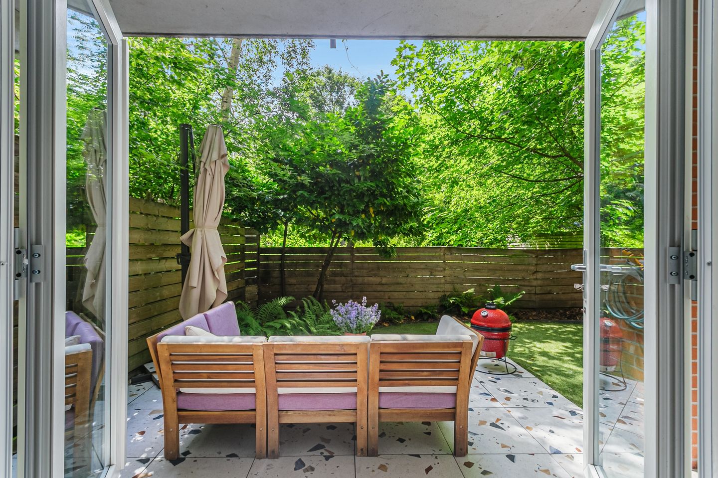 Foto 10 van Niasstraat 30-A