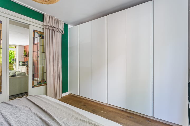 Photo 26 of Niasstraat 30-A