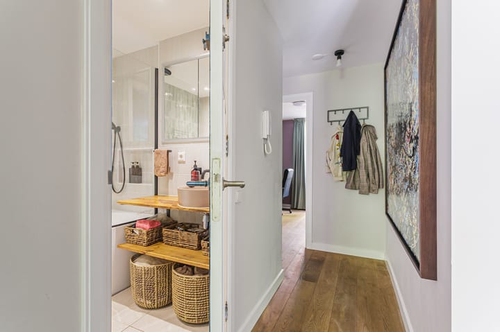 Photo 28 of Niasstraat 30-A