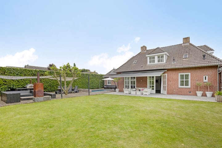 Foto 42 van Duizendblad 8