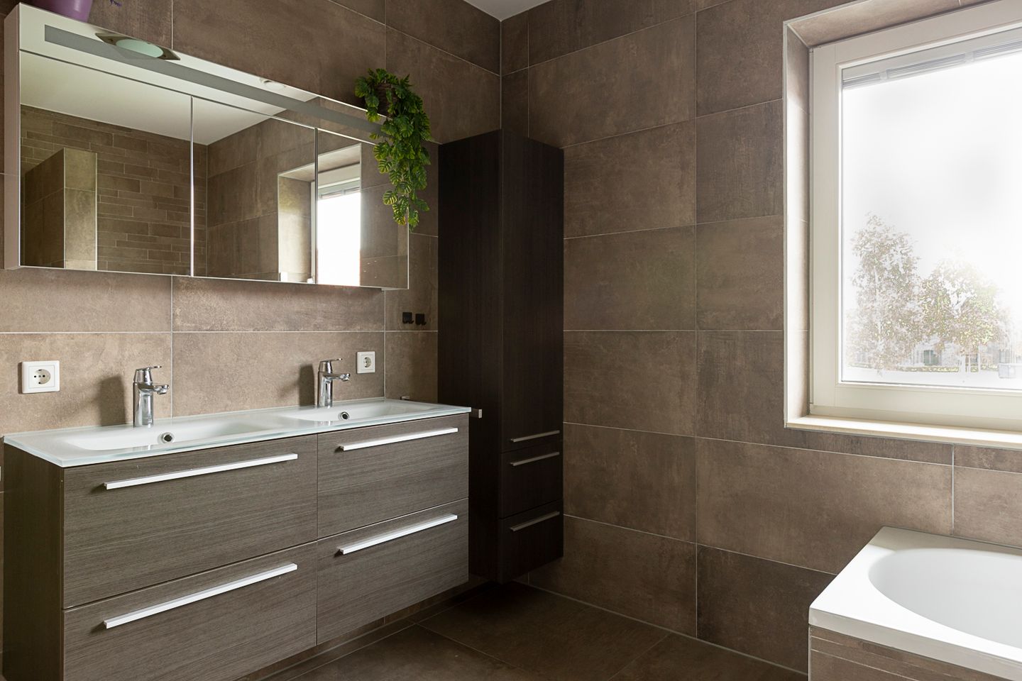 Photo 40 of Van Regteren Altenastraat 18