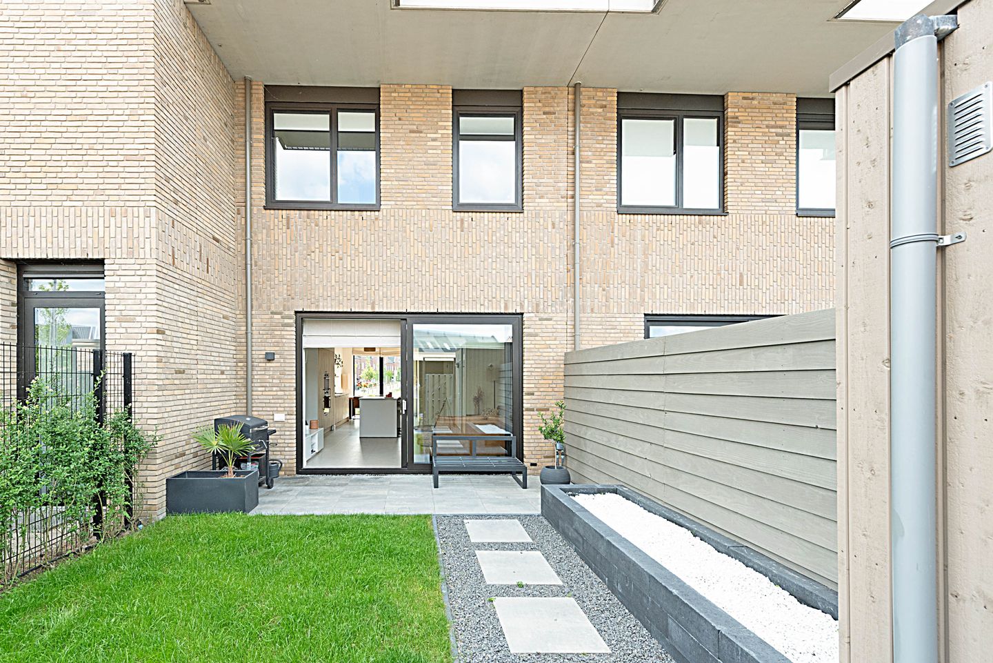 Photo 20 of Laan van Bovenduist 132