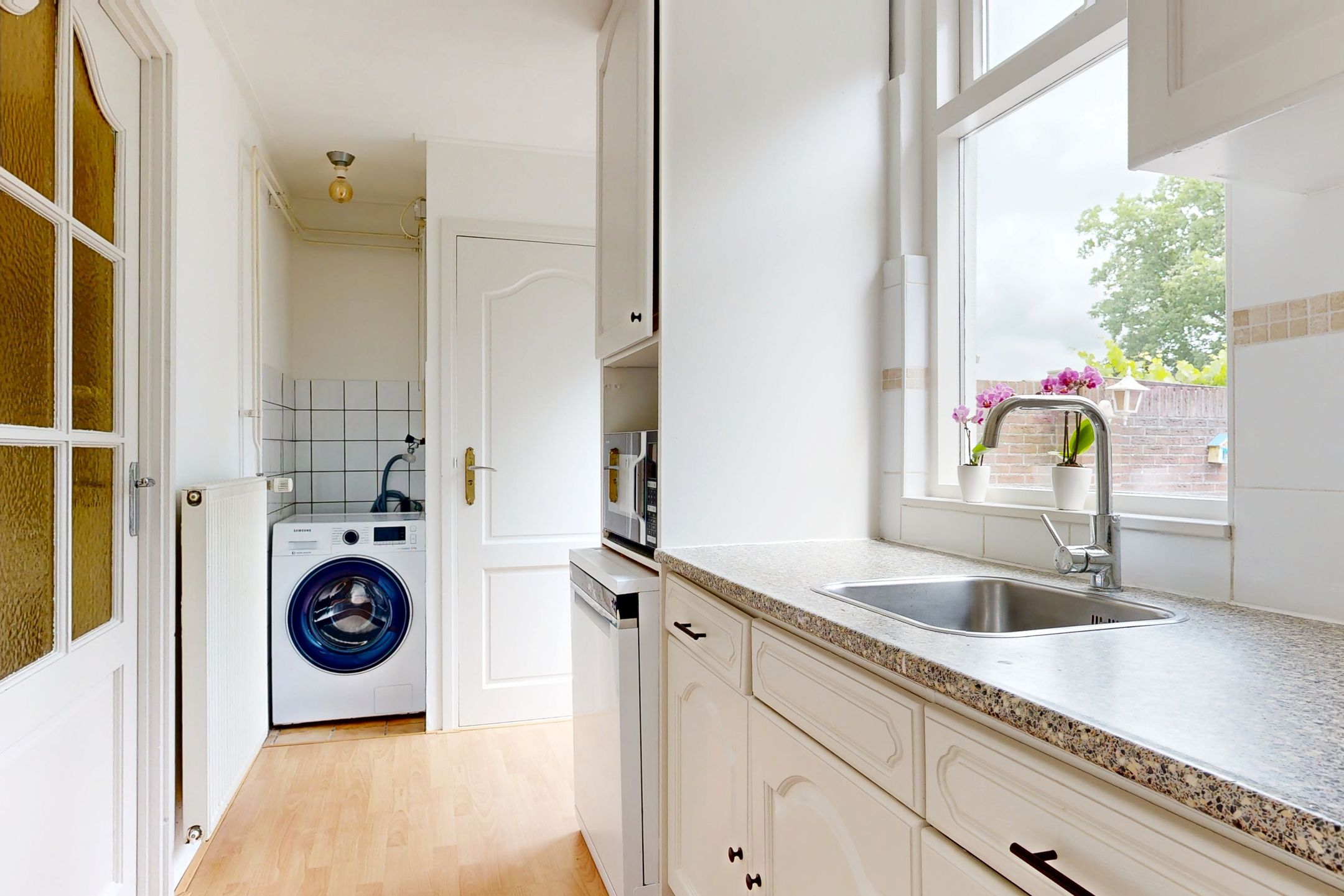 Foto 9 van Raadwijkstraat 10