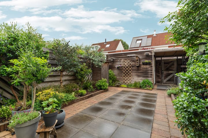 Foto 46 van Adrienne Solserstraat 7