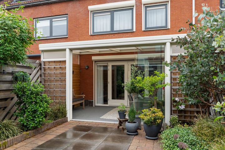 Foto 50 van Adrienne Solserstraat 7