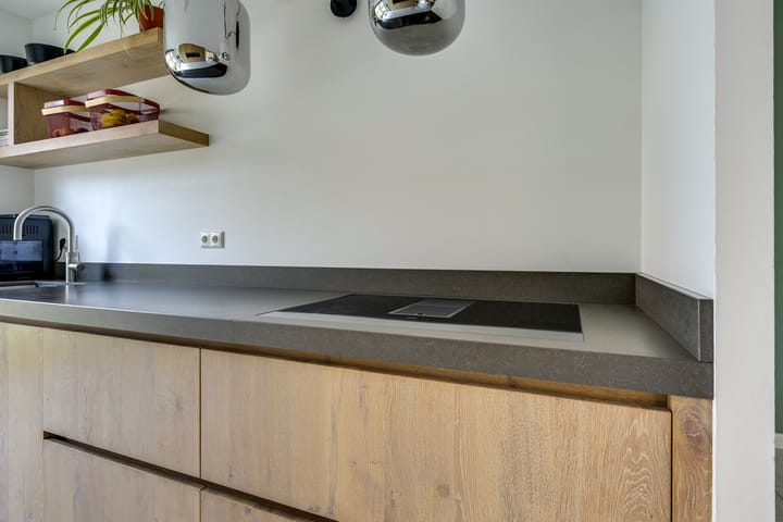 Foto 8 van Zeister Eng 122