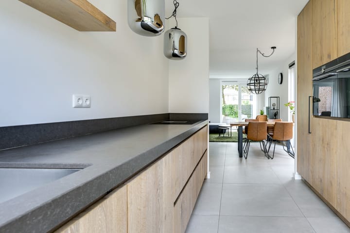 Foto 11 van Zeister Eng 122