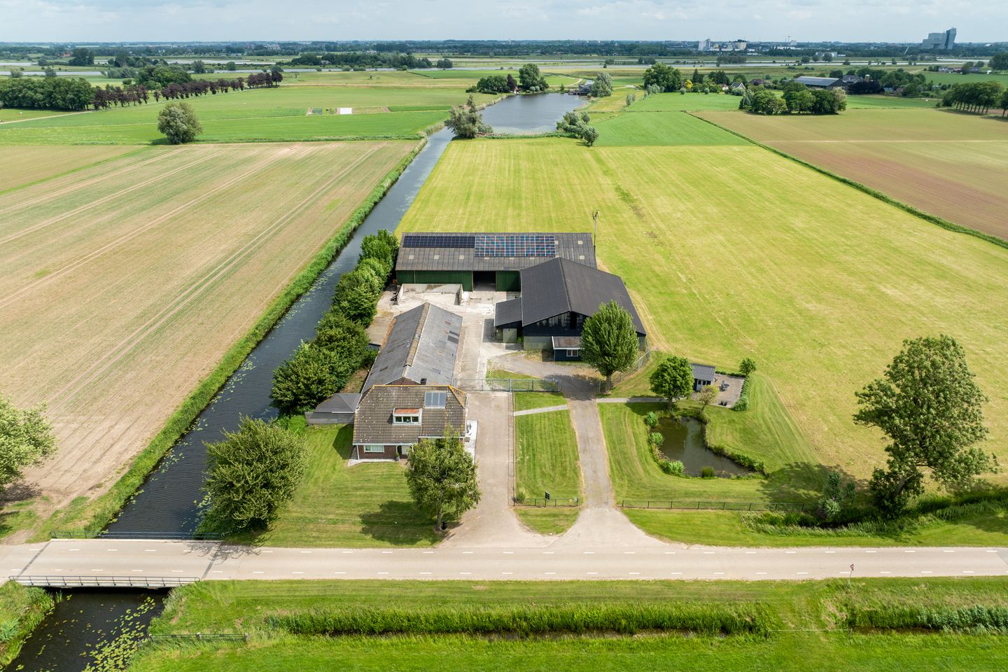 View photo 1 of Oostersedijk 10