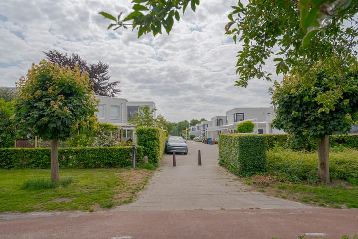 Foto 5 van Flora Bilderbeekstraat 19