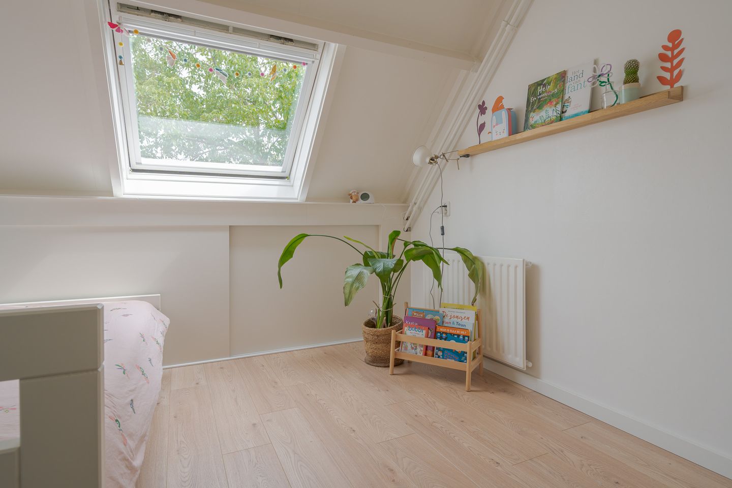 Foto 34 van Flora Bilderbeekstraat 19