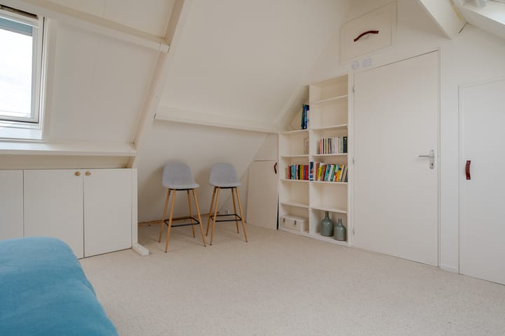 Foto 42 van Flora Bilderbeekstraat 19