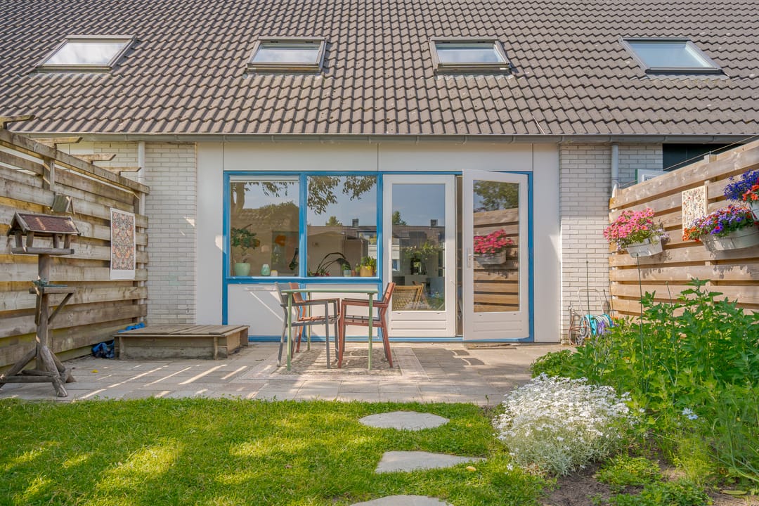 Foto 46 van Flora Bilderbeekstraat 19