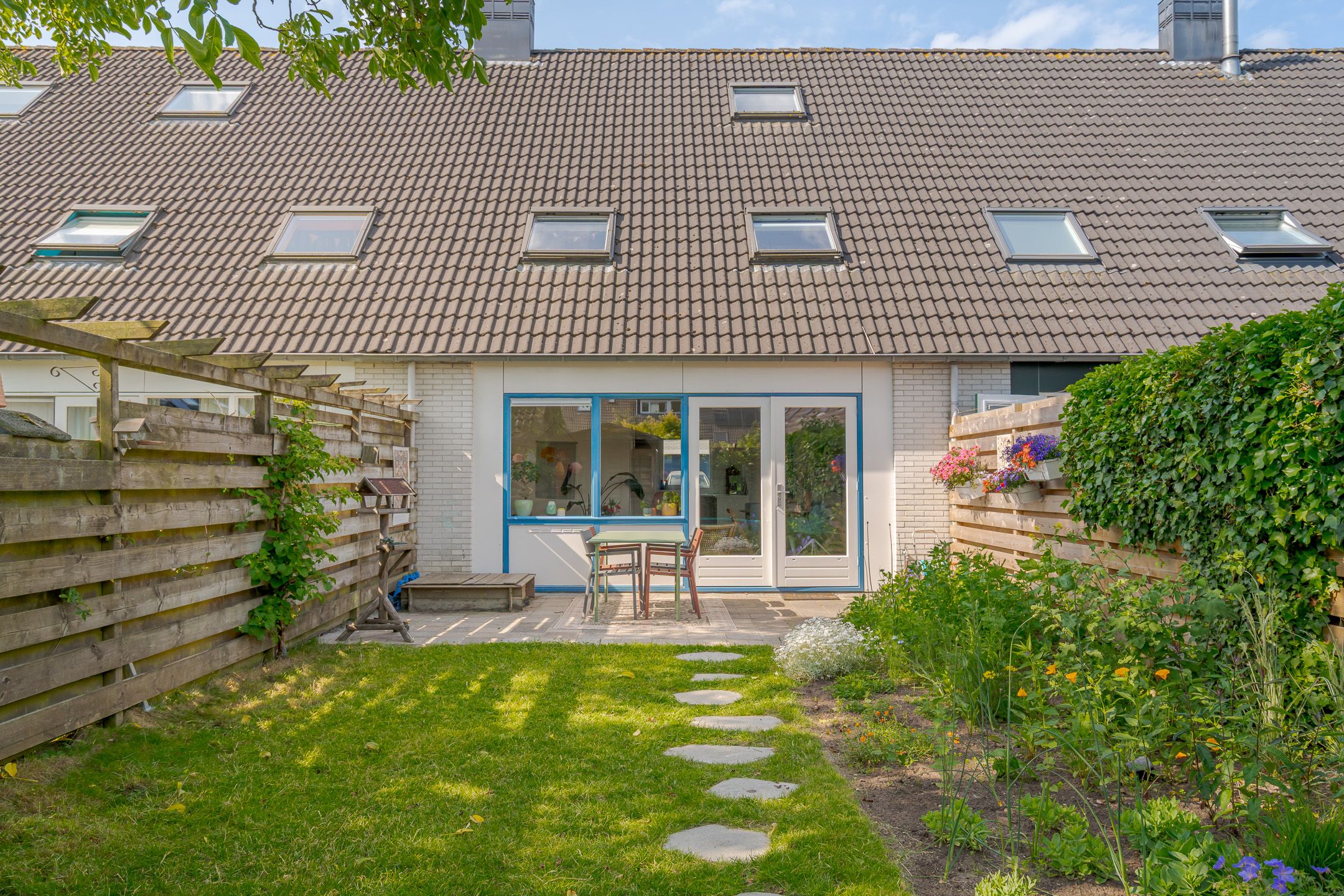 Foto 51 van Flora Bilderbeekstraat 19