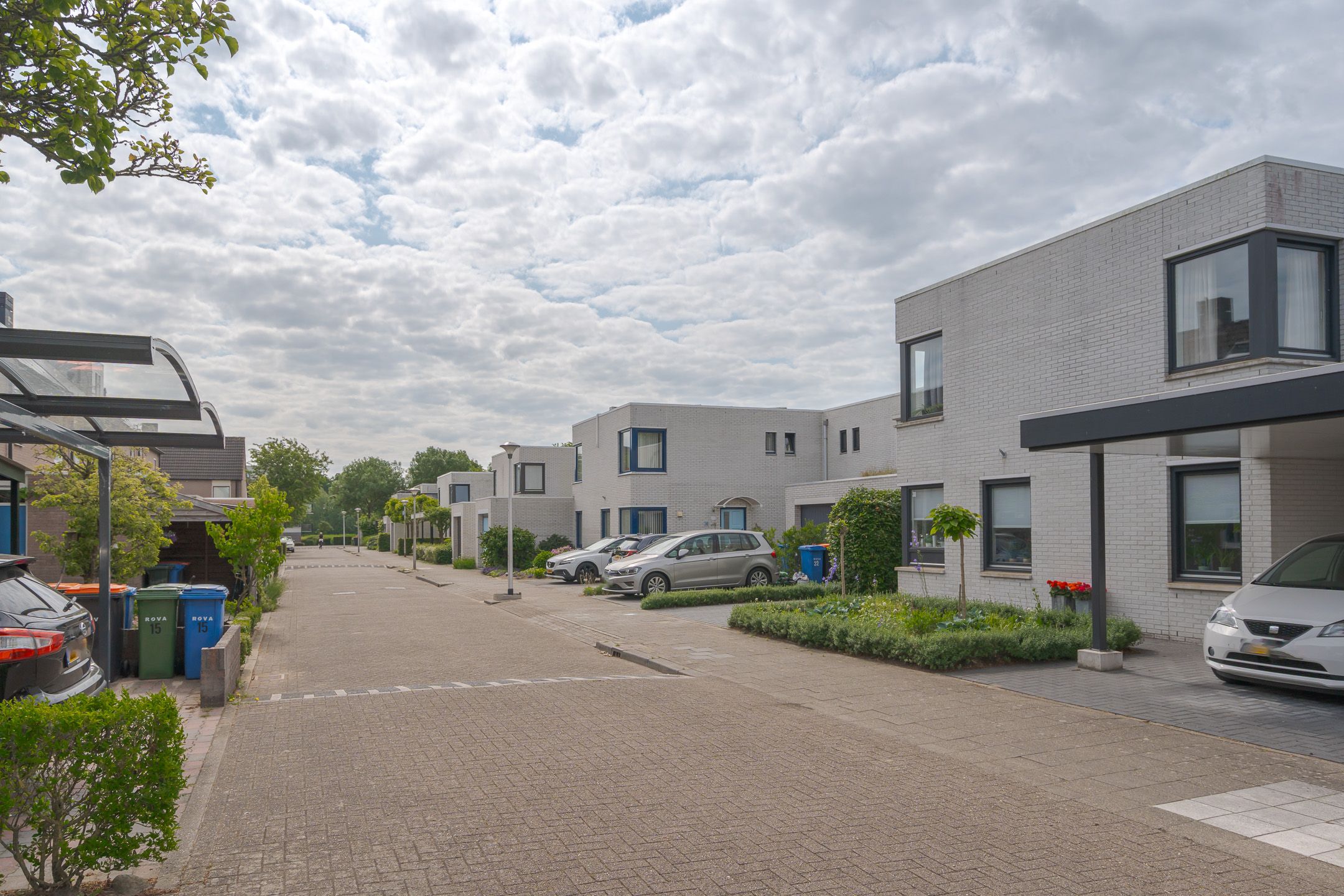 Foto 54 van Flora Bilderbeekstraat 19