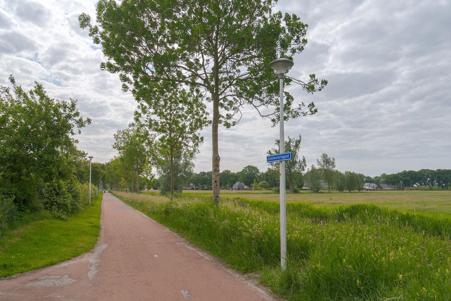 Foto 55 van Flora Bilderbeekstraat 19