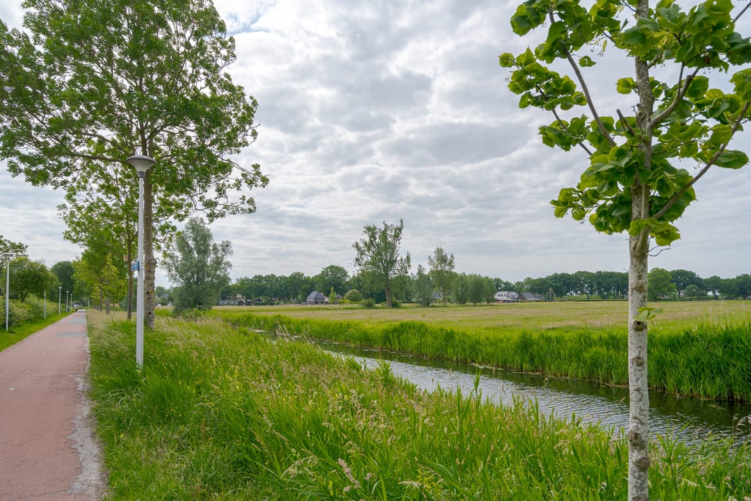 Foto 56 van Flora Bilderbeekstraat 19