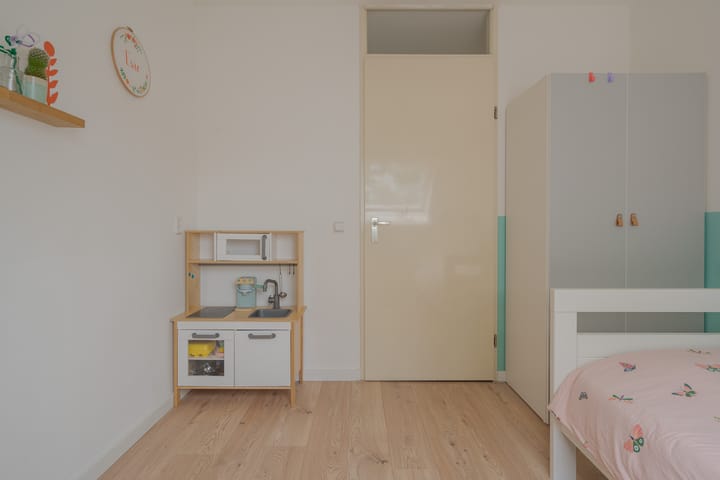 Foto 35 van Flora Bilderbeekstraat 19