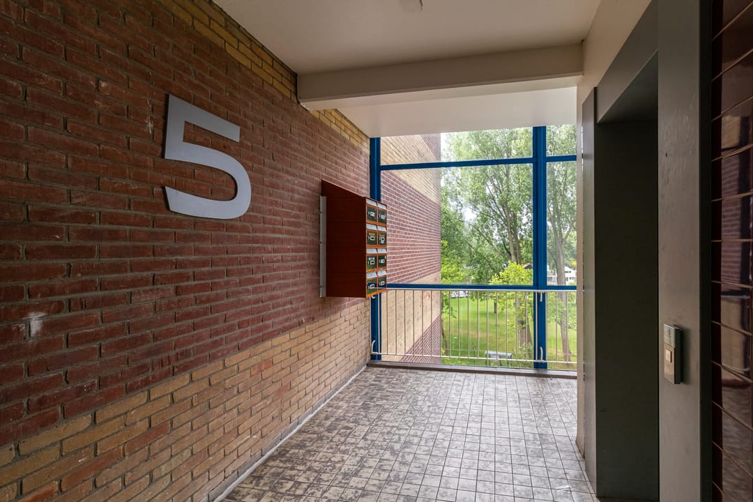 Photo 2 of Fluitekruidweg 85