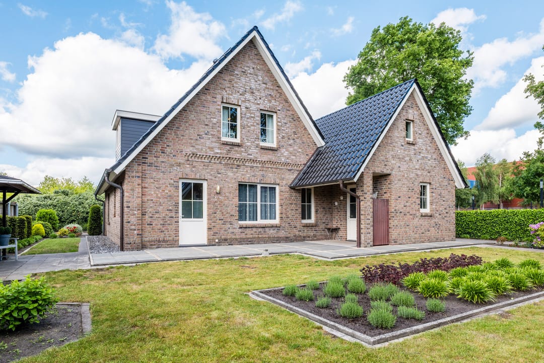 Photo 2 of Zwembadweg 22