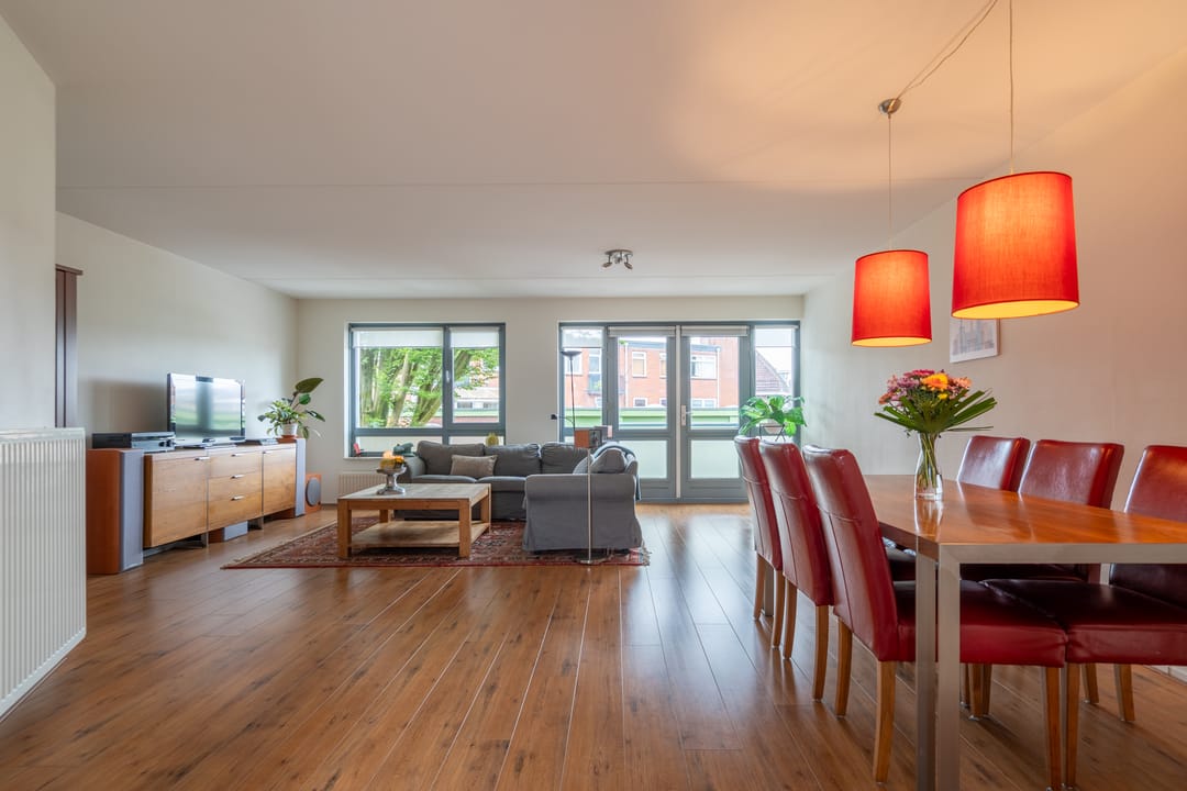 Foto 2 van Bilderdijkstraat 2-8