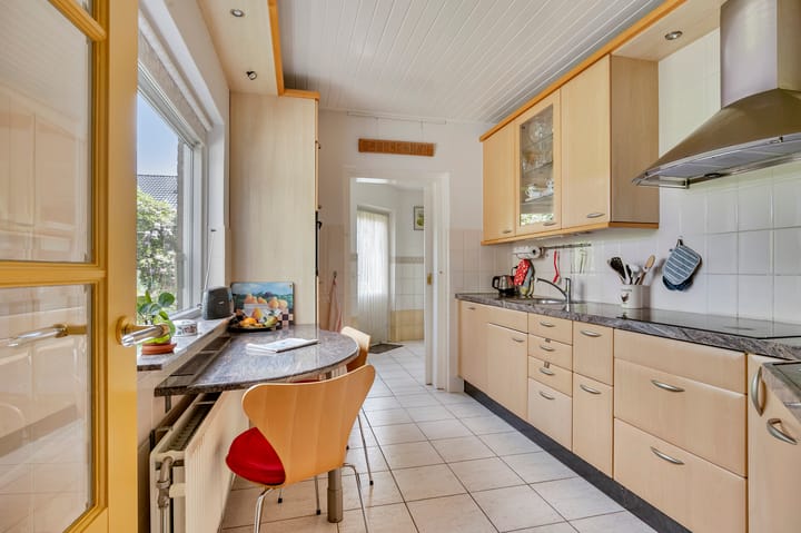 Photo 8 of Rozenstraat 17