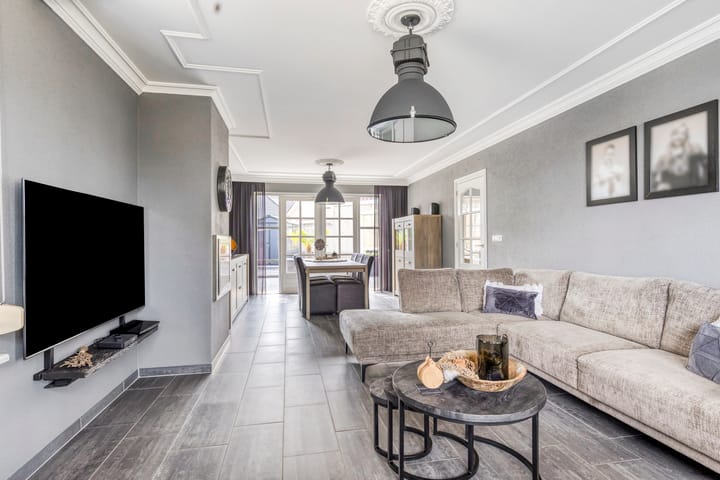 Foto 2 van Mgr. van Hooydonkstraat 4