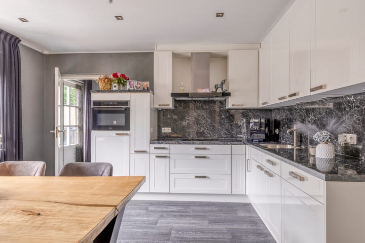 Foto 13 van Mgr. van Hooydonkstraat 4