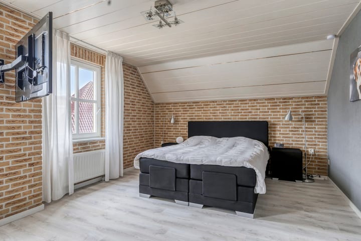 Foto 21 van Mgr. van Hooydonkstraat 4