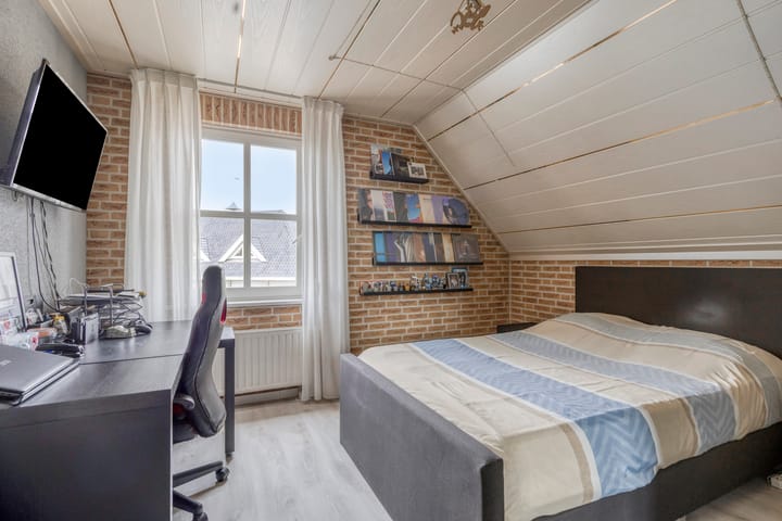 Foto 23 van Mgr. van Hooydonkstraat 4