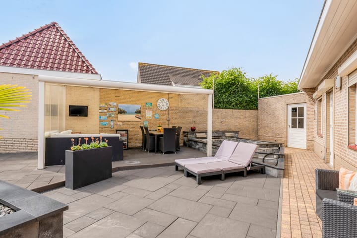 Foto 33 van Mgr. van Hooydonkstraat 4