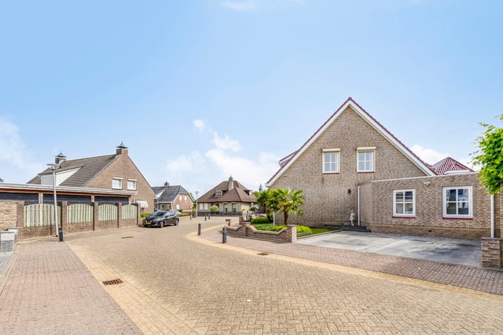 Foto 35 van Mgr. van Hooydonkstraat 4