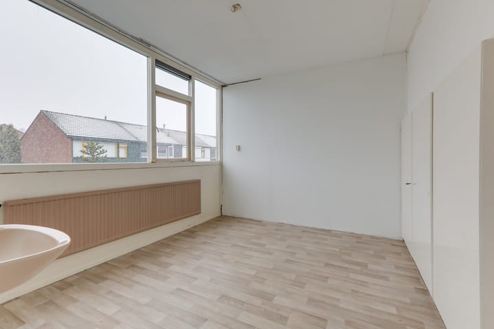 Photo 15 of Burgemeester Rietveldstr 8