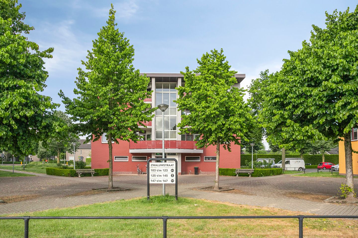 Foto 19 van Zwaluwstraat 145