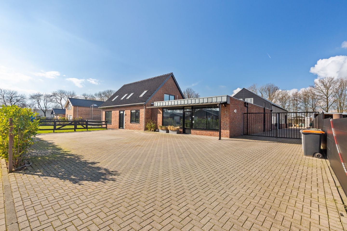 Foto 1 van Bedrijfsweg 3-A