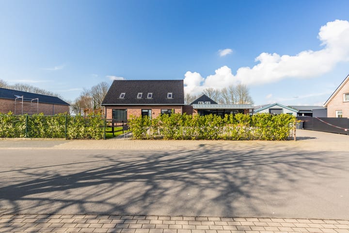 Foto 2 van Bedrijfsweg 3-A