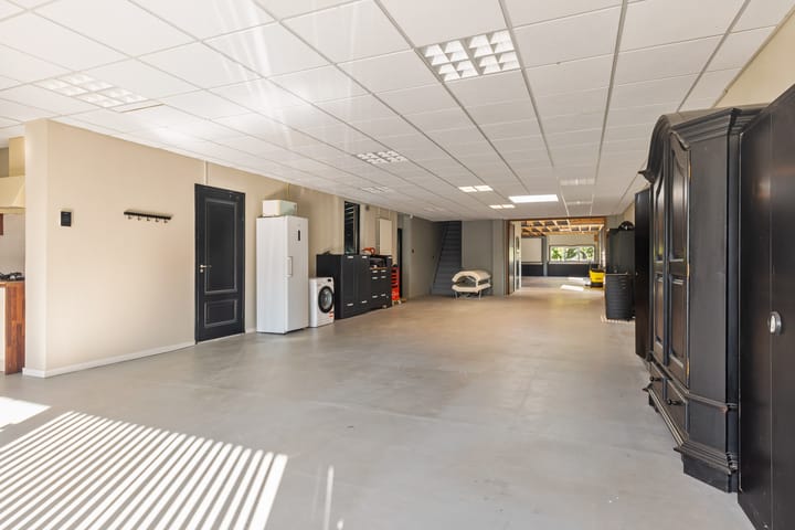 Foto 32 van Bedrijfsweg 3-A