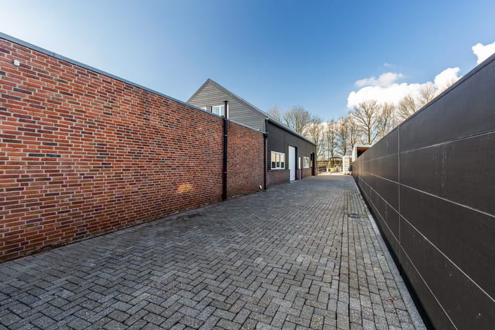 Foto 45 van Bedrijfsweg 3-A