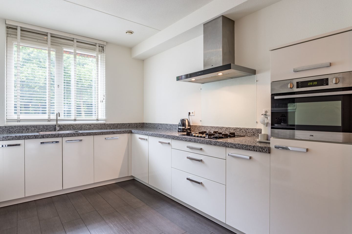 Photo 14 of Rembrandtlaan 42-B