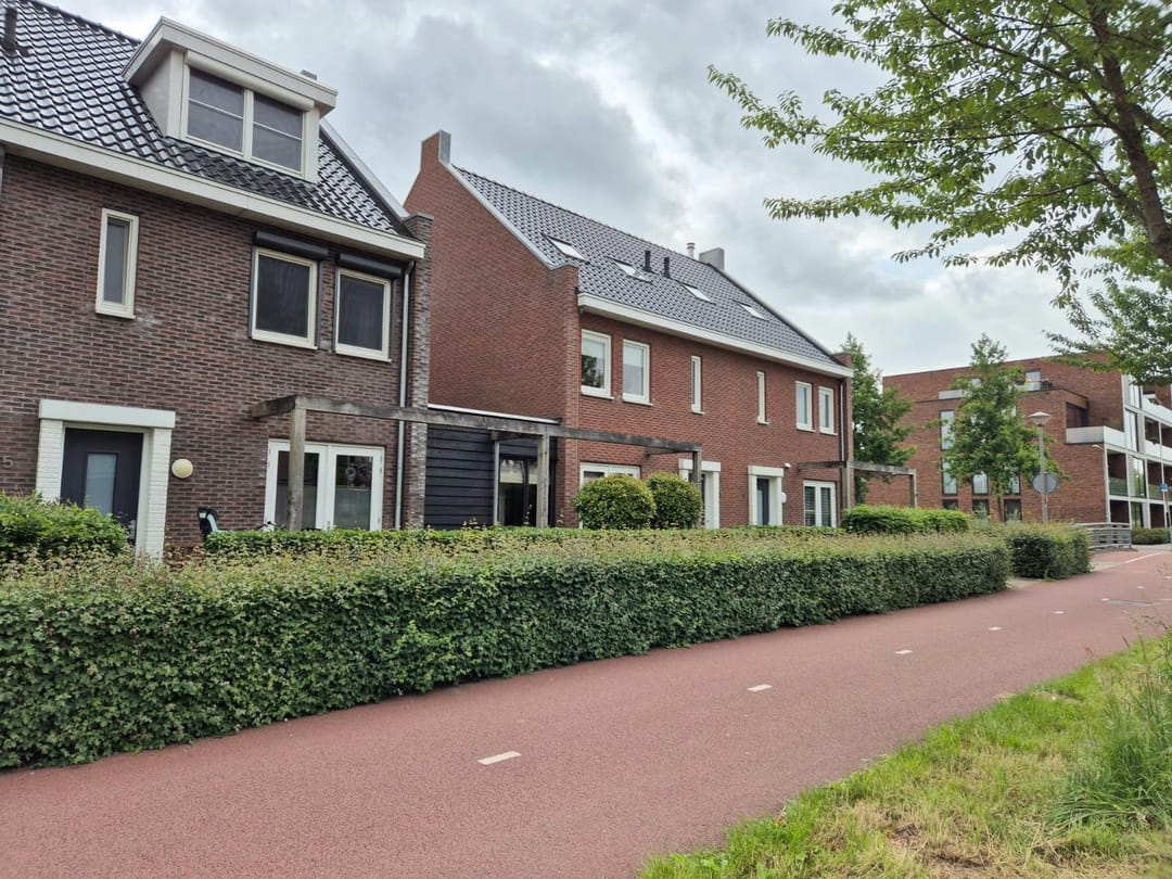 Foto 8 van Van Barnevelderf 3