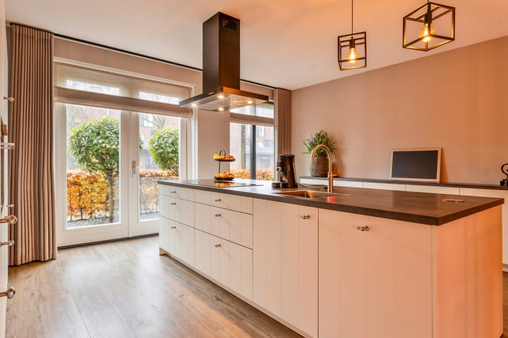 Foto 25 van Van Barnevelderf 3