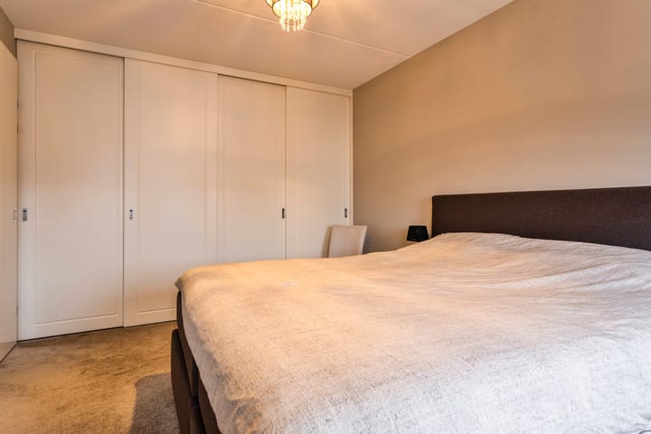 Foto 30 van Van Barnevelderf 3